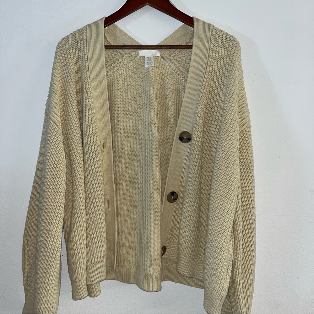 LOT of 2 Sweaters A New Day & H&M Women's yellow and white